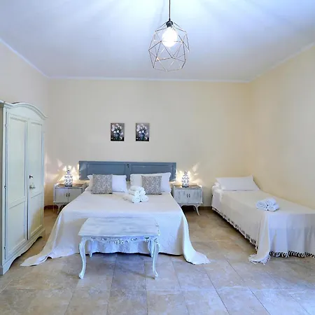 Carola Bed & Breakfast