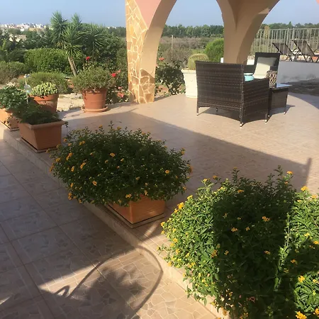 Carola Bed & Breakfast