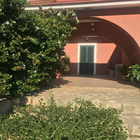 卡罗拉别墅住宿加早餐旅馆 住宿加早餐酒店 加利波利