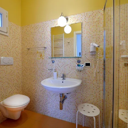 Carola לינה וארוחת בוקר גאליפולי