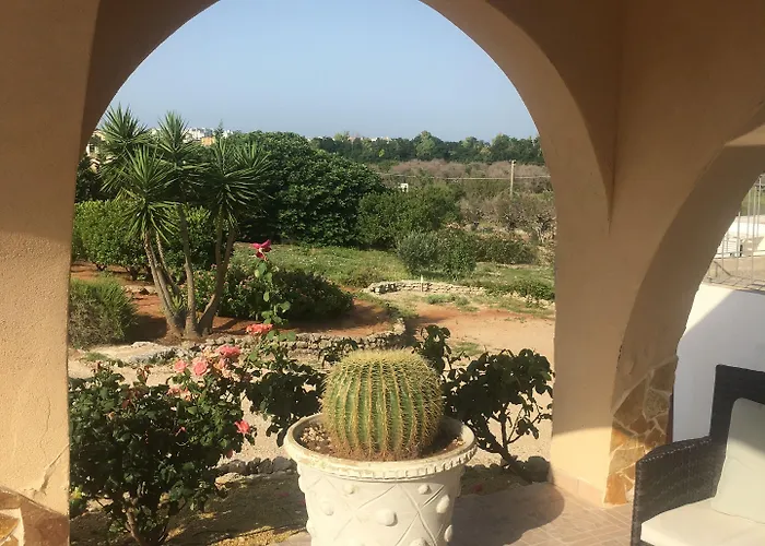 Carola Bed & Breakfast 4*